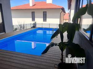 Дом 500м&sup2;, 3-этажный, посуточно, 