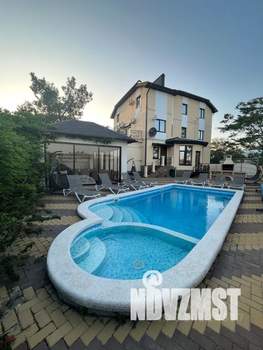 Дом 333м&sup2;, 3-этажный, посуточно, 