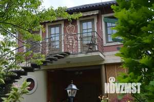 Дом 75м&sup2;, 2-этажный, посуточно, 