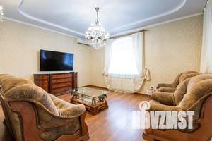 Дом 300м², 3-этажный, посуточно, 