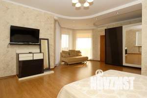 Дом 250м², 2-этажный, посуточно, 