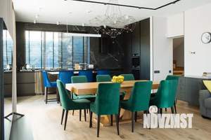 Дом 240м&sup2;, 2-этажный, посуточно, 