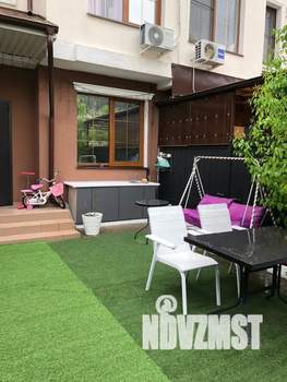 Дом 157м&sup2;, 3-этажный, посуточно, 