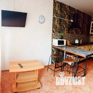 Дом 55м&sup2;, 2-этажный, посуточно, 