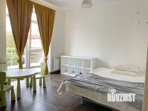 Дом 170м², 2-этажный, на длительный срок, 