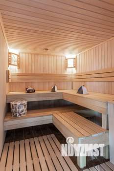 Коттедж 300м&sup2;, 2-этажный, на длительный срок, 