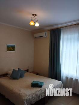 Дом 200м&sup2;, 2-этажный, посуточно, 