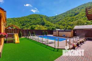 Дом 80м&sup2;, 2-этажный, посуточно, 