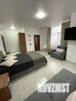 Дом 240м&sup2;, 3-этажный, посуточно, 