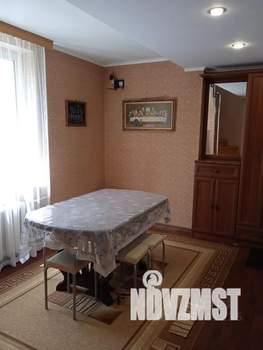 Дом 130м&sup2;, 2-этажный, посуточно, 