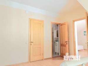 Дом 250м², 2-этажный, на длительный срок, 