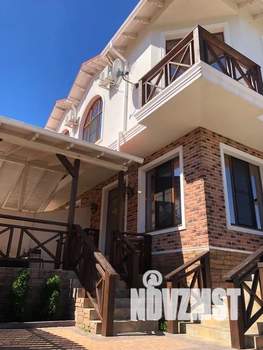 Дом 175м&sup2;, 2-этажный, посуточно, 