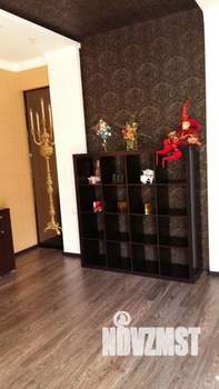 Дом 240м&sup2;, 3-этажный, на длительный срок, 