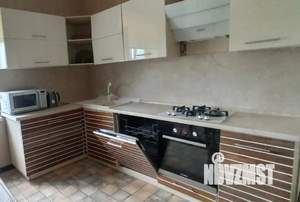 Дом 217м&sup2;, 3-этажный, посуточно, 