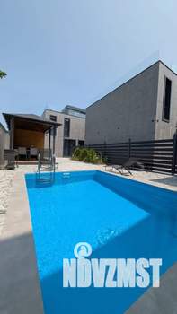 Дом 230м&sup2;, 2-этажный, посуточно, 