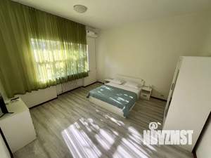 Дом 300м&sup2;, 3-этажный, посуточно, 