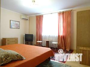 Дом 200м², 2-этажный, посуточно, 