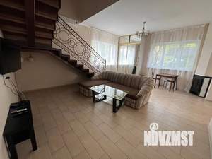 Дом 138м², 2-этажный, посуточно, 