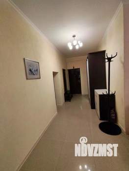 Дом 313м&sup2;, 3-этажный, на длительный срок, 