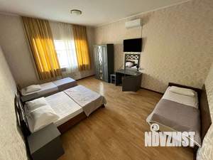 Дом 300м&sup2;, 3-этажный, посуточно, 