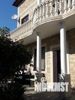 Дом 250м&sup2;, 3-этажный, посуточно, 