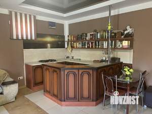 Дом 80м², 3-этажный, на длительный срок, 