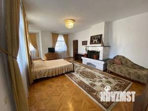 Дом 250м&sup2;, 3-этажный, посуточно, 