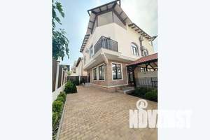 Дом 170м&sup2;, 2-этажный, посуточно, 