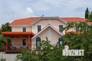 Дом 120м&sup2;, 2-этажный, посуточно, 