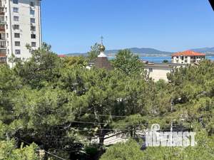 Дом 60м&sup2;, 4-этажный, посуточно, 