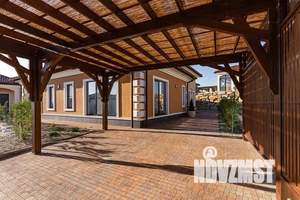 Коттедж 175м&sup2;, 1-этажный, на длительный срок, 