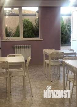 Дом 350м&sup2;, 2-этажный, на длительный срок, 