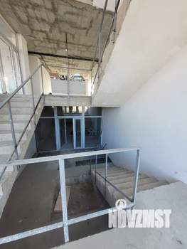 Дом 1200м&sup2;, 2-этажный, участок 6 сот.  