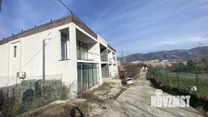 Дом 1400м², 3-этажный, участок 6 сот.  