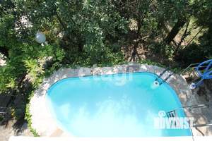 Дом 71м&sup2;, 3-этажный, участок 5 сот.  