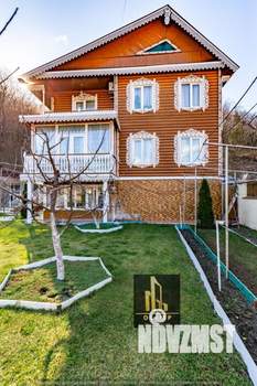 Коттедж 300м², 2-этажный, участок 6 сот.  