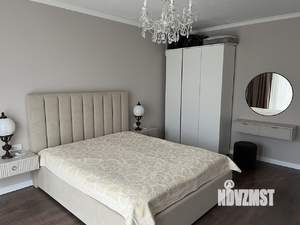 Коттедж 200м&sup2;, 2-этажный, участок 4 сот.  