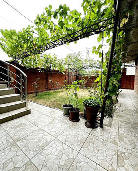 Дом 480м&sup2;, 3-этажный, участок 4 сот.  