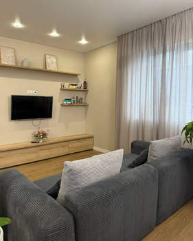 Дом 146м&sup2;, 2-этажный, участок 4 сот.  