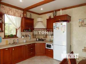 Коттедж 224м&sup2;, 3-этажный, участок 7 сот.  