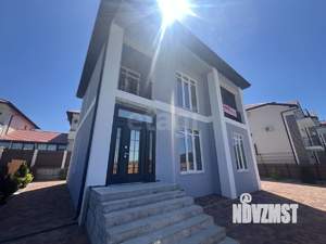 Дом 170м&sup2;, 2-этажный, участок 4 сот.  