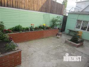 Дом 240м&sup2;, 3-этажный, участок 4 сот.  