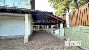 Дом 320м&sup2;, 2-этажный, участок 9 сот.  