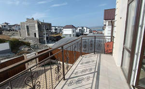 Дом 180м&sup2;, 2-этажный, участок 3 сот.  