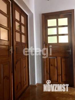 Дом 417м&sup2;, 4-этажный, участок 5 сот.  