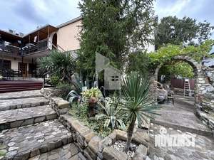 Дом 311м&sup2;, 2-этажный, участок 6 сот.  