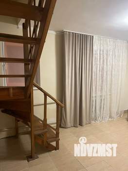 Дом 160м², 3-этажный, участок 217 сот.  