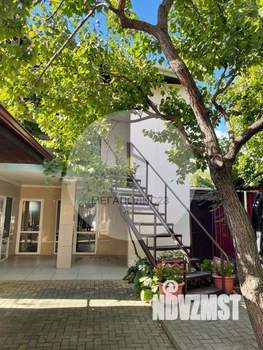 Дом 250м², 2-этажный, участок 3 сот.  