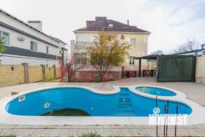 Дом 516м², 3-этажный, участок 8 сот.  