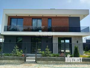 Дом 260м&sup2;, 2-этажный, участок 6 сот.  